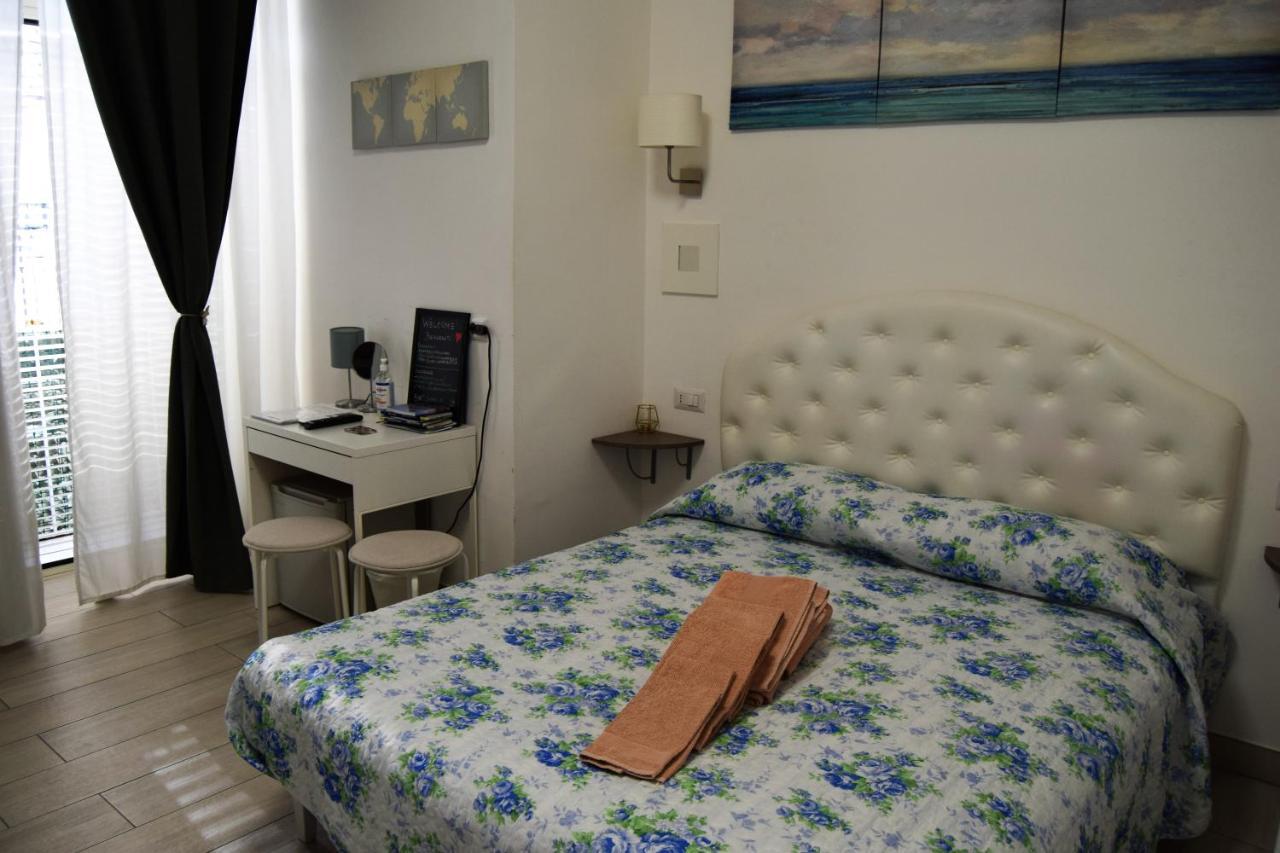 Domus San Biagio 14 Panzió Nápoly Kültér fotó