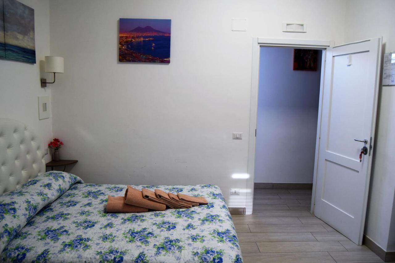Domus San Biagio 14 Panzió Nápoly Kültér fotó