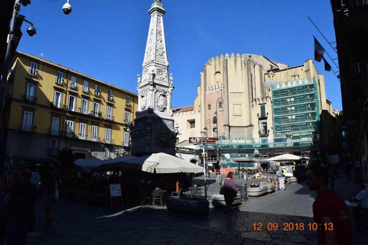 Domus San Biagio 14 Panzió Nápoly Kültér fotó