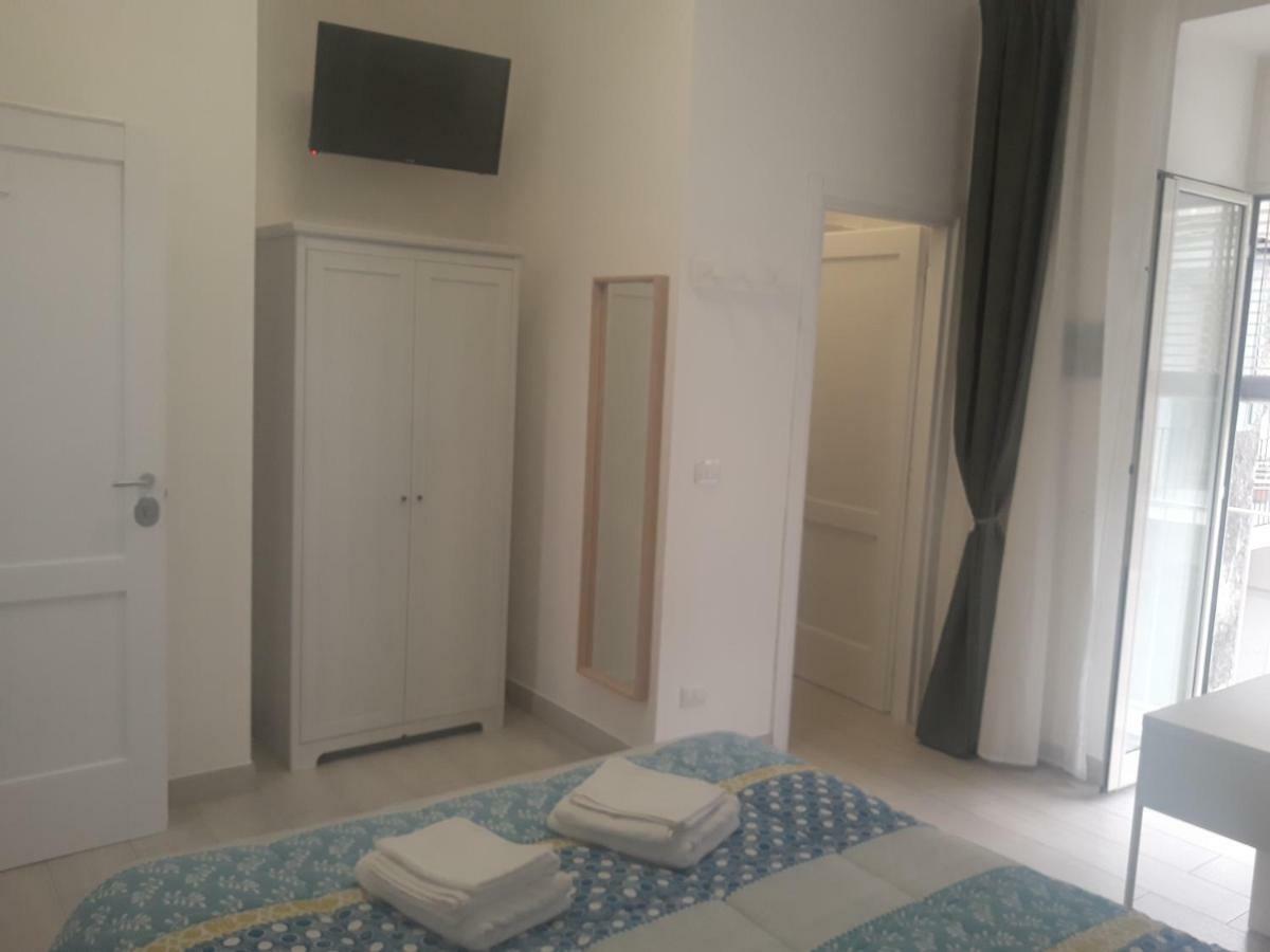 Domus San Biagio 14 Panzió Nápoly Kültér fotó