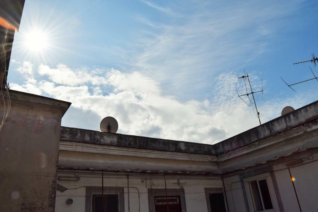 Domus San Biagio 14 Panzió Nápoly Kültér fotó