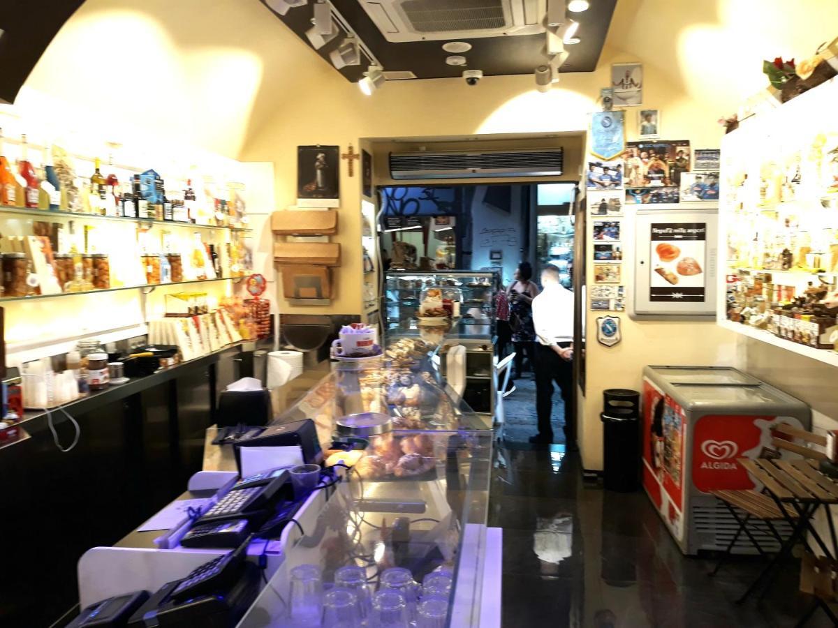 Domus San Biagio 14 Panzió Nápoly Kültér fotó