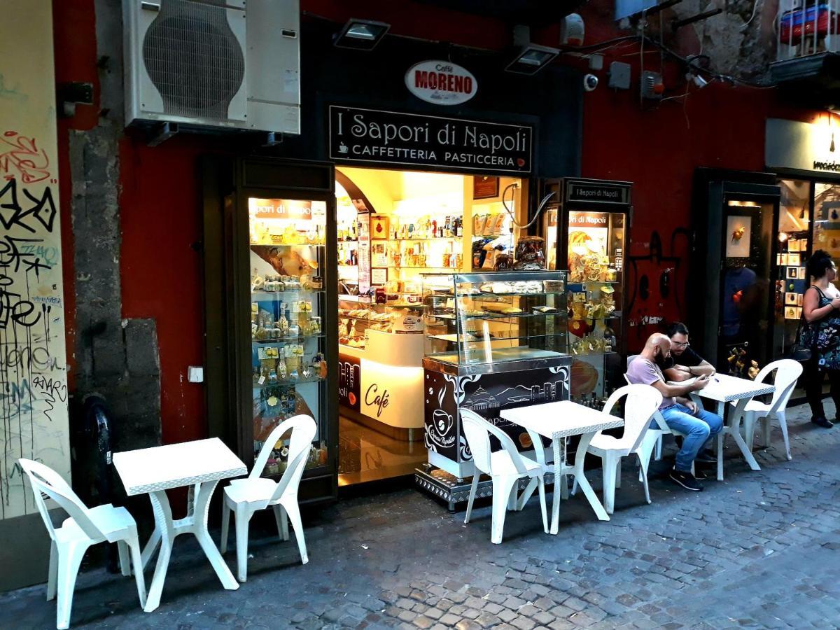 Domus San Biagio 14 Panzió Nápoly Kültér fotó