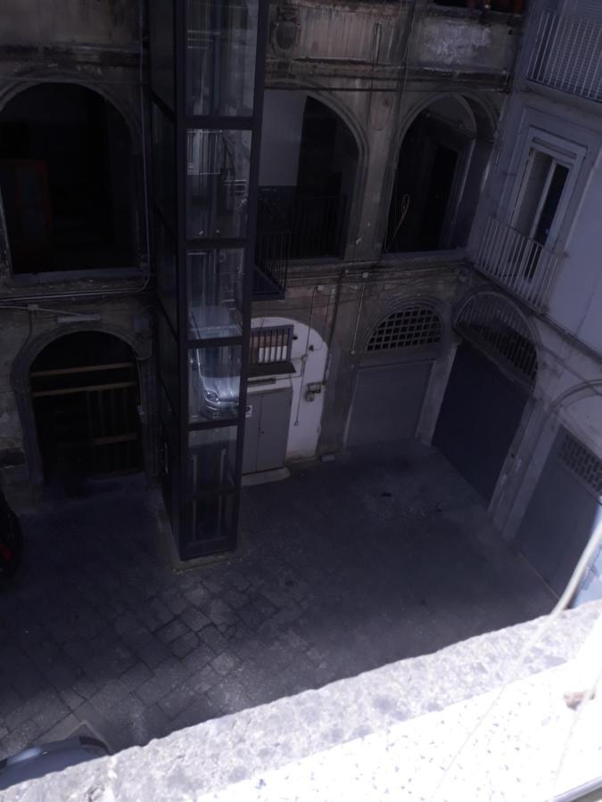 Domus San Biagio 14 Panzió Nápoly Kültér fotó